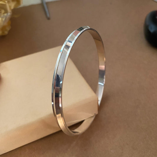 Men's Sikh Kada in Sterling Silver by Liyana Jewels